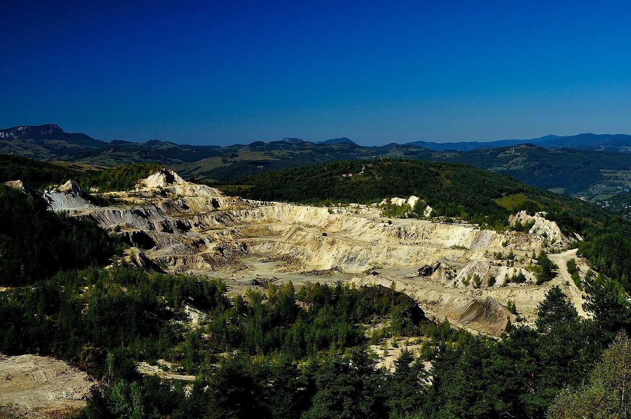 火山岛最新探索与发现，自然奇迹的展现